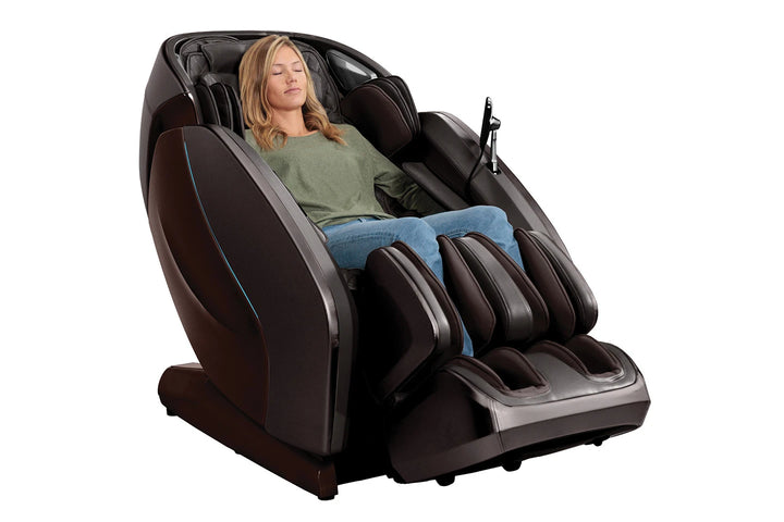 Kyota Hatsumei M900 with user seated in the chair showing calf and foot sections