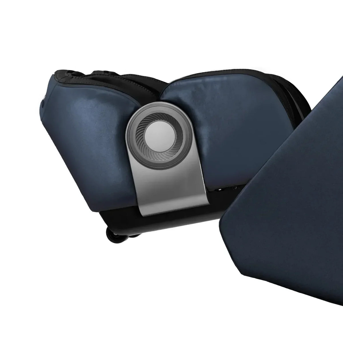Osaki Bravo Duo Flex automatic extendable footrest and specialized foot roller massage detail