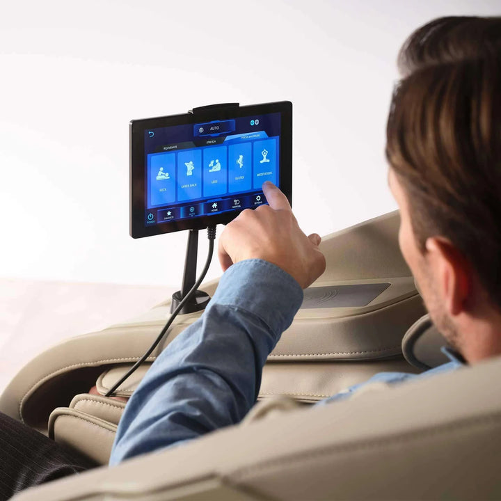 Fujiiryoki Cyber Relax Elite MR7500 8-inch touchscreen control