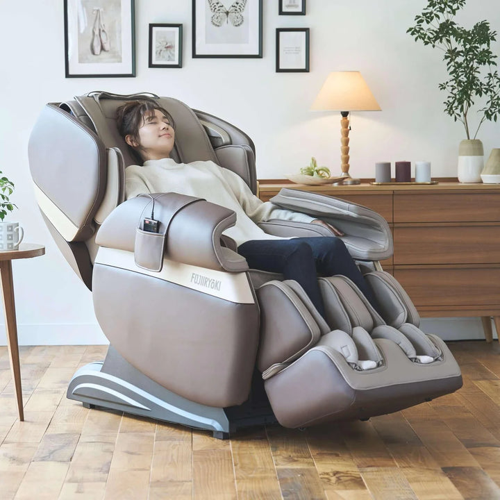 Fujiiryoki MR-6000 Calm Plus massage chair in a home living space