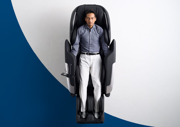 Fujiiryoki JP-4000 with user positioned for body measurement and personalized fit